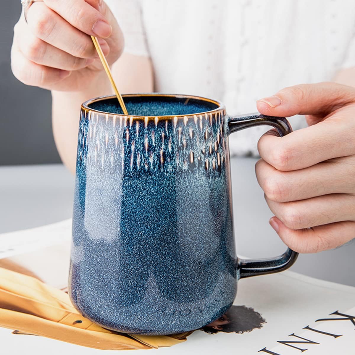 Large Ceramic Coffee Mug, 24 Oz Big Tea Cup with Large Handle, Vintage Coffee Cup for Office and Home, Dishwasher and Microwave Safe, Blue